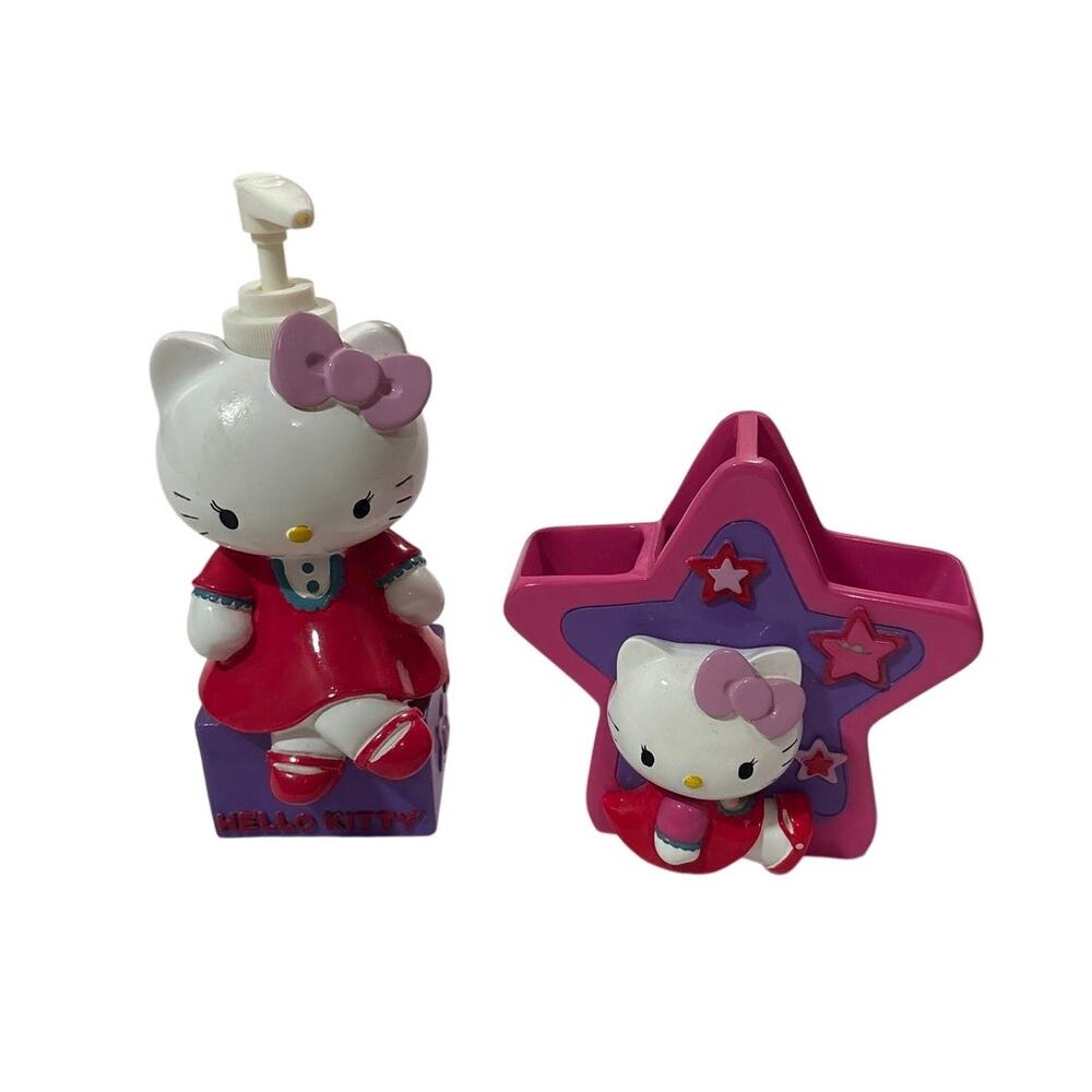 Sanrio 2014 Hello Kitty Bathroom Set Soap Pump Dispenser Toothbrush Holder